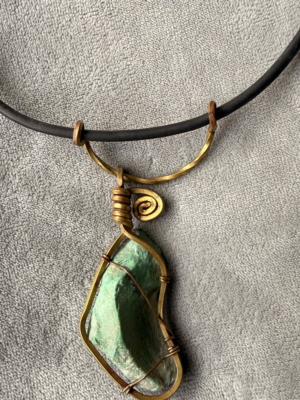 Handmade Green Stone brass Wire-Wrap Pendant Necklace